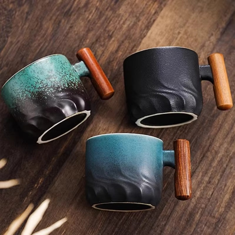Caneca Café Espresso 70 ml em Cerâmica com Cabo de Madeira – Design Artesanal, Alta Qualidade