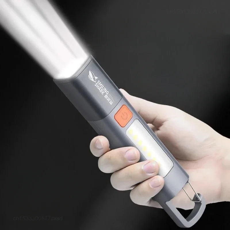 Lanterna Ultra Light Recarregável LED Alta Potência Portátil