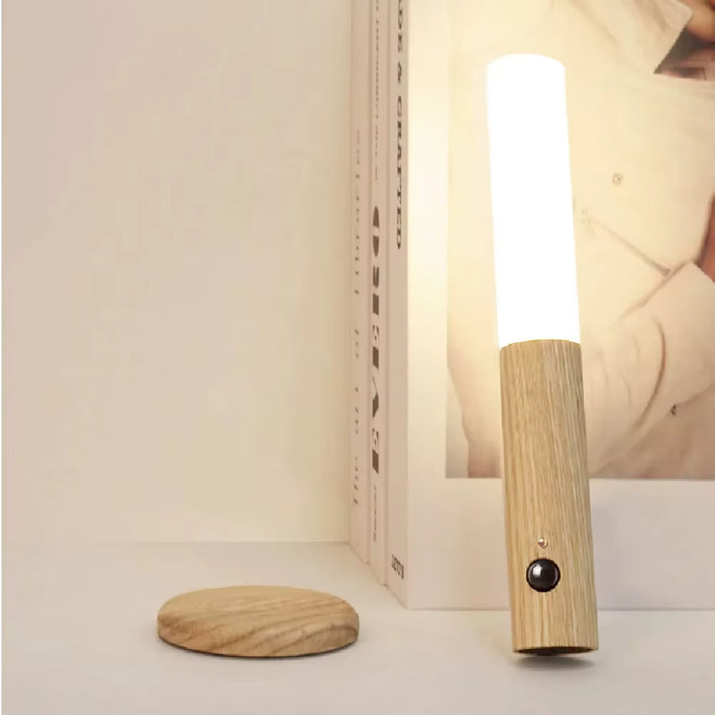 Luminária LED Magnética com Sensor de Movimento – Recarregável, Sem Fio, Ideal para Armário, Corredor e Escadas