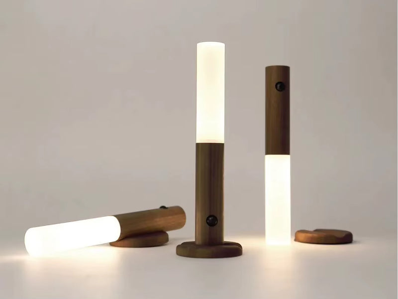 Luminária LED Magnética com Sensor de Movimento – Recarregável, Sem Fio, Ideal para Armário, Corredor e Escadas